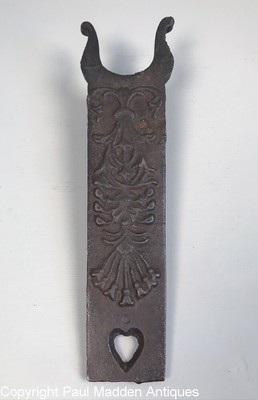 cast iron cricket boot jack